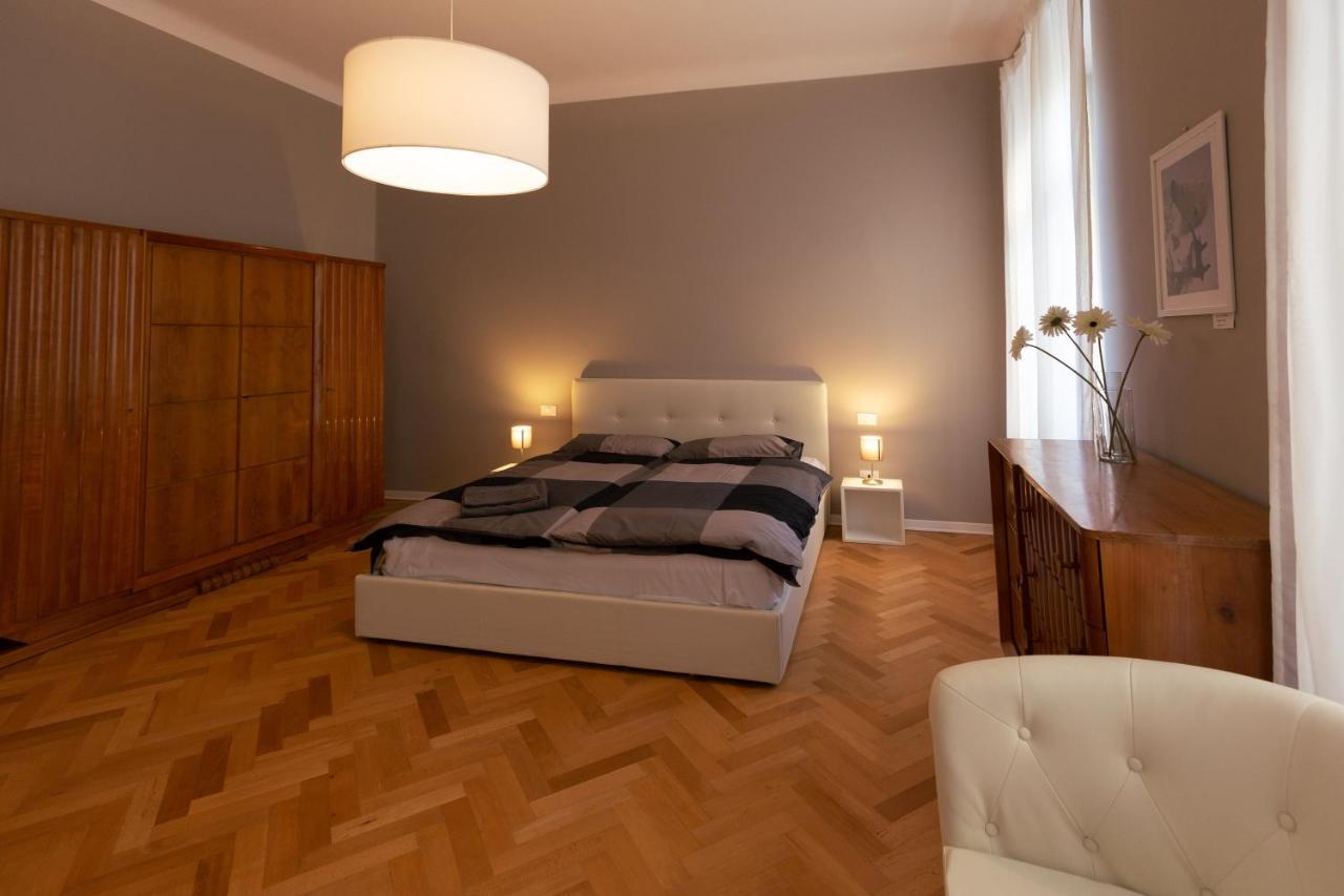 Da Gillo Lägenhet Trieste Exteriör bild